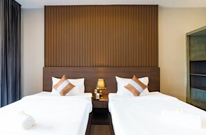 Chambre Deluxe avec lits jumeaux, vue piscine