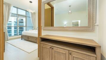Exclusive Apartment, 1 Bedroom, Air conditioning, City View | In-room safe, blackout curtains, soundproofing, iron/ironing board