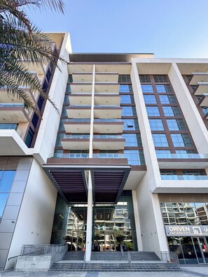 Exterior - PVH - Acacia - Spacious 1BR - Park Front (Dubai)