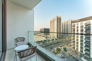 Exclusive Apartment, 1 Bedroom, Air conditioning, City View | Balcony - PVH - Acacia - Spacious 1BR - Park Front (Dubai)