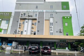 Exterior - Hotel O near Mall Panakukkang formerly (Makassar)
