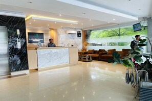 Interior detail - Hotel O near Mall Panakukkang formerly (Makassar)