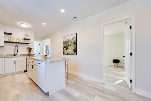 Interior - Chic Modern Apt w/ Free Parking Near Dtwn Detroit (Hamtramck)