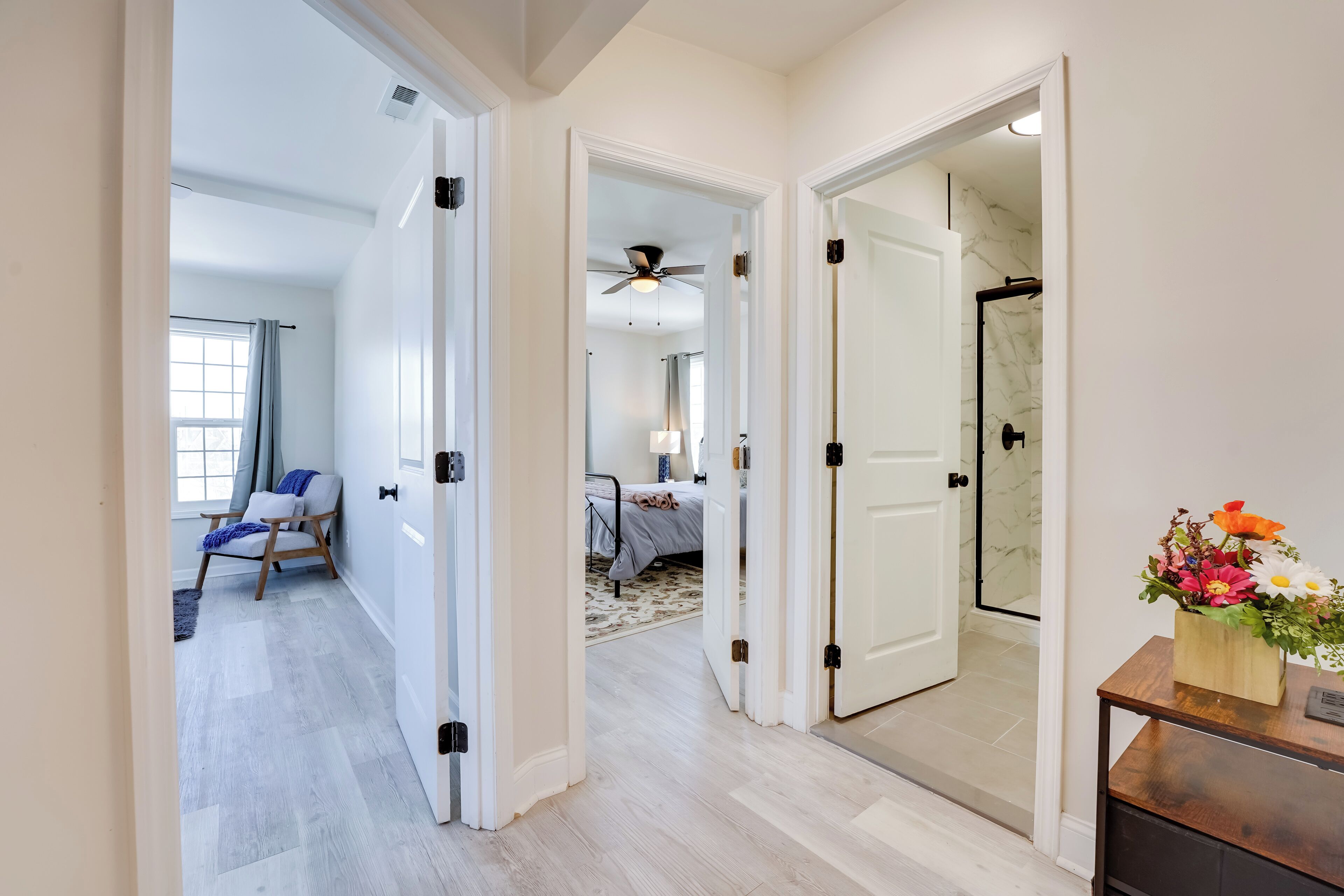 3 bedrooms, internet, bed sheets