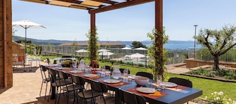 Tenuta Poggio Guiano- Property with pool and views of Lake Bolsena