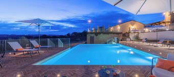 Tenuta Poggio Guiano- Property with pool and views of Lake Bolsena