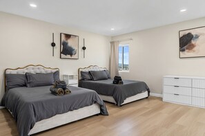 5 chambres, accès au Wi-Fi (inclus), literie fournie