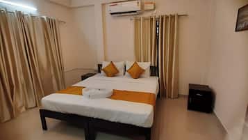 Double or Twin Room, Balcony | Desk, laptop workspace, free WiFi