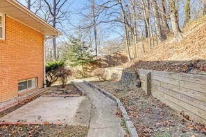 Property grounds - Work & Play in Alexandria! DMV Commuter Base (Alexandria)