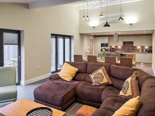 Luthien Barn - UK50881