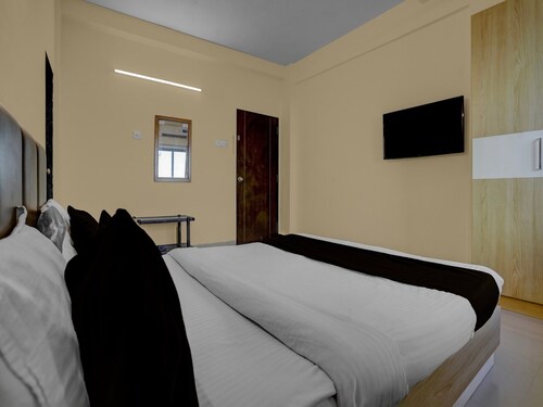 Hotel O Vapi Gidc Formerly Zion Inn