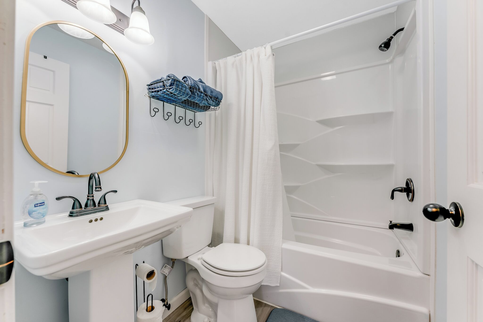 風筒、提供毛巾、番梘、洗頭水