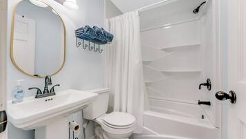 風筒、提供毛巾、番梘、洗頭水