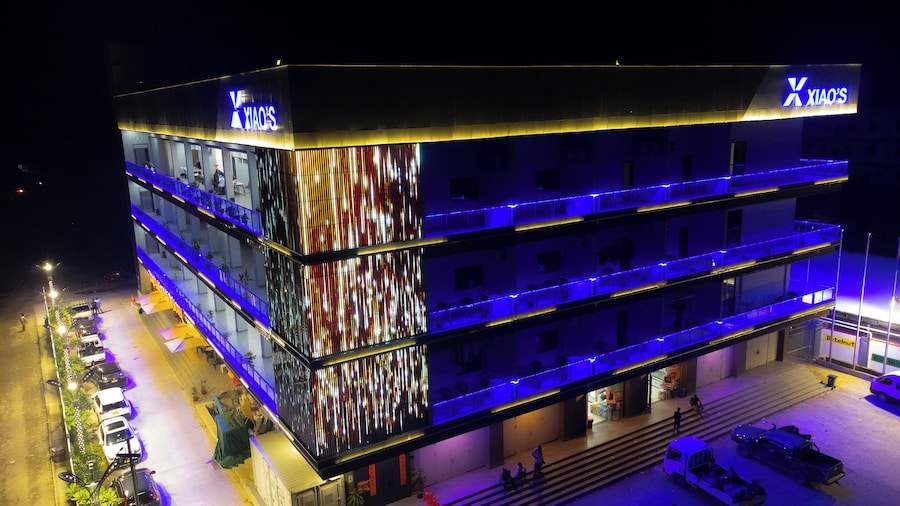 Xiaos Henderson Hotel