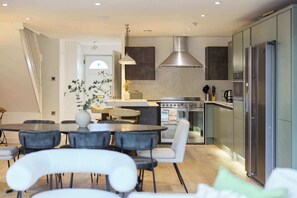 Dining - The Deptford Garden House (London)