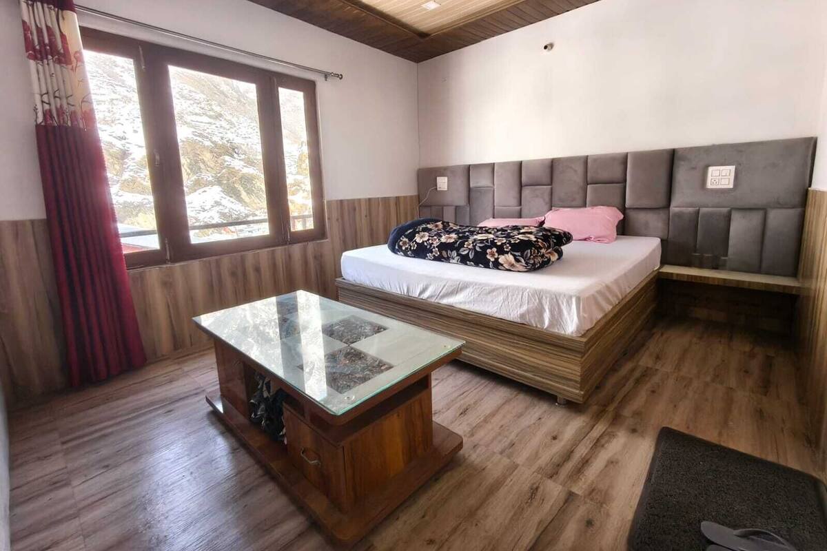 Basic Double Room, Balcony, Hill View | Free WiFi