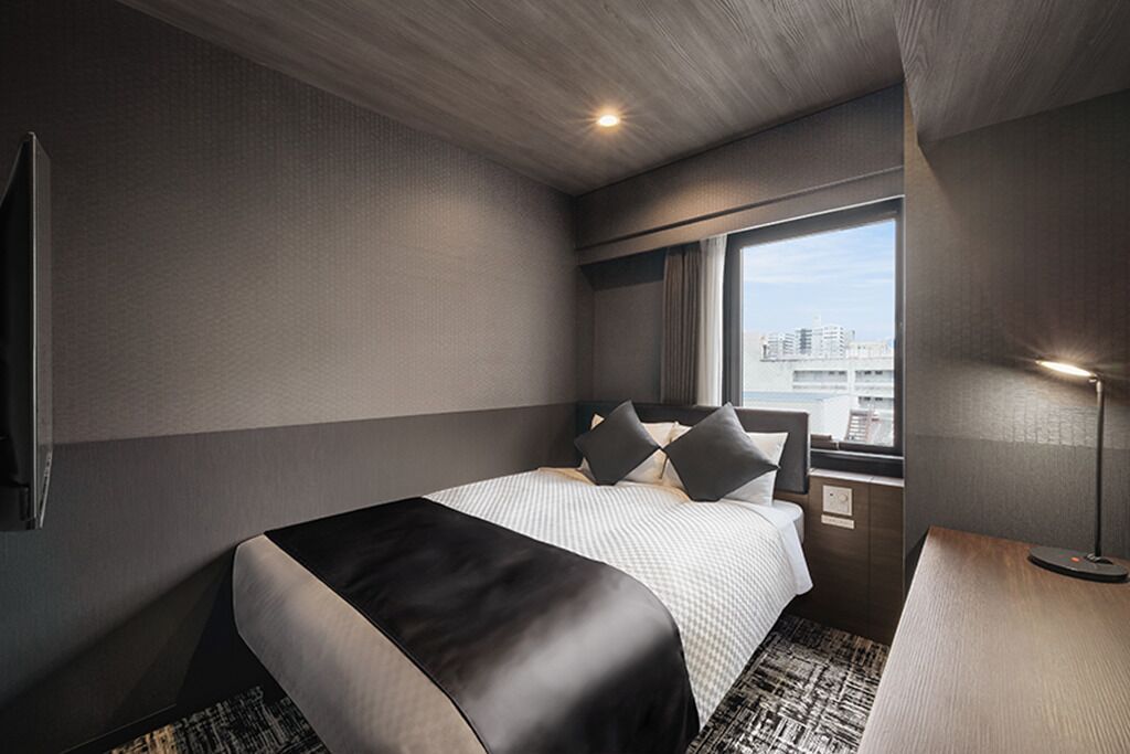 In-room safe, desk