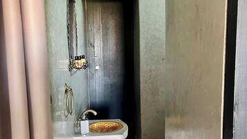 Habitació familiar, 2 dormitoris, bany privat, vistes a la piscina | Bany