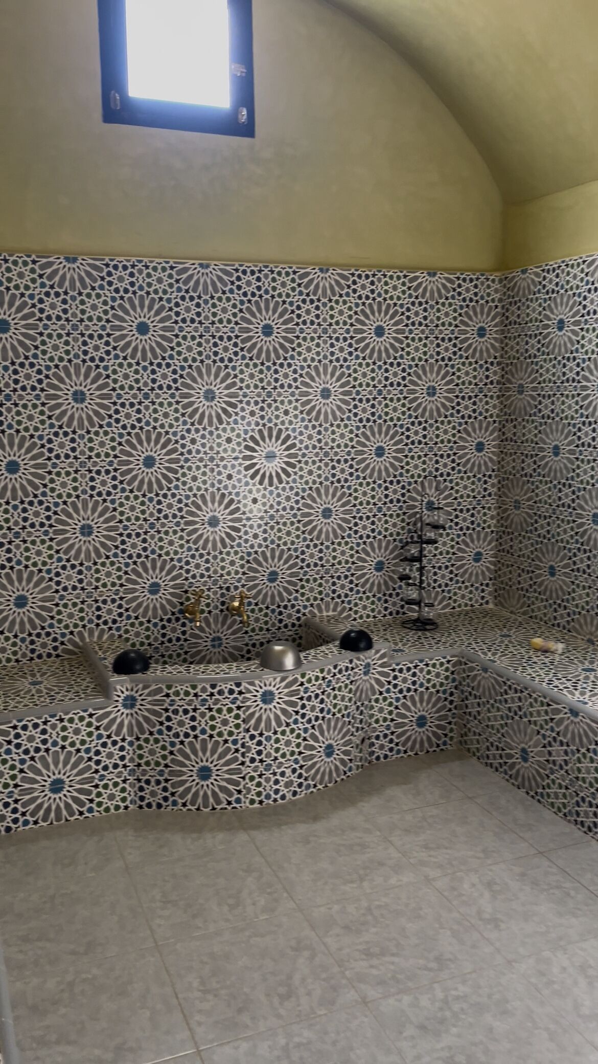 Sauna a vapor, massagens