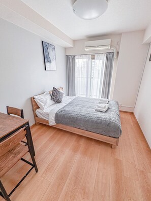 1 bedroom, free WiFi, bed sheets - Grand Pacific 戎本町1｜大国町駅3分｜グレーのモダンカップルスイート（バスタブ付） (Osaka)