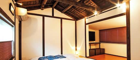 Desk, free WiFi, bed sheets