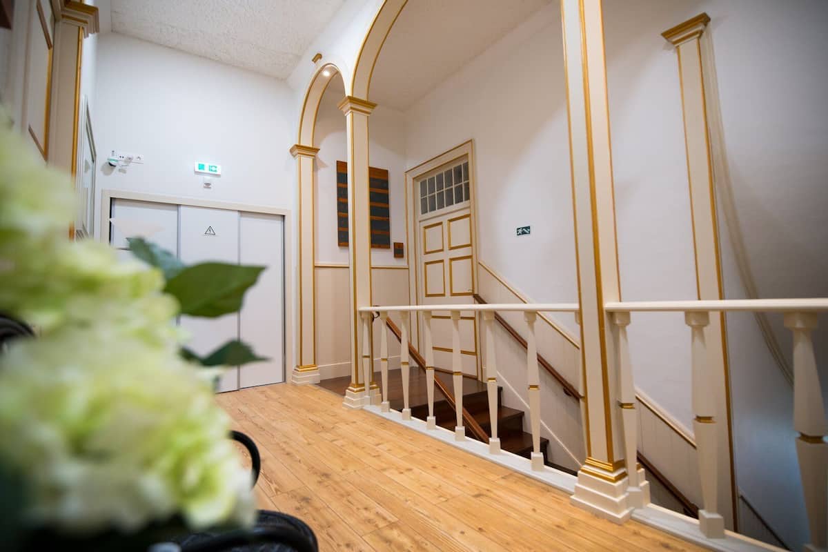 Apartamento (Room with Balcony)