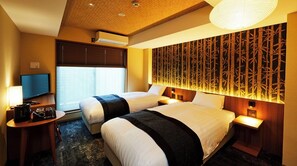 Desk, free WiFi, bed sheets