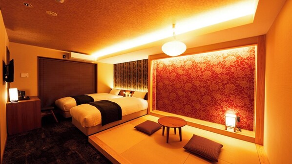 Desk, free WiFi, bed sheets - For 3 people 27 square meters Japanese triple ro / Kyoto City Kyōto (Kyoto City)