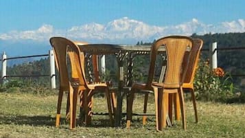 Double Room | Outdoor dining