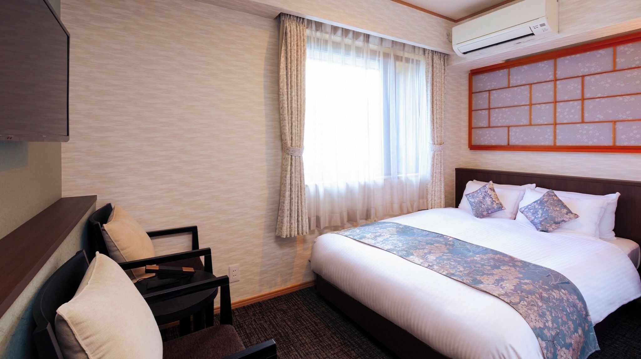 Schreibtisch, kostenloses WLAN, Bettwäsche