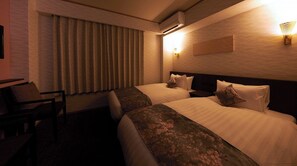 Desk, free WiFi, bed sheets