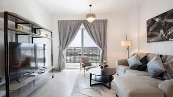 Apartment, Balcony, Park View | Living area