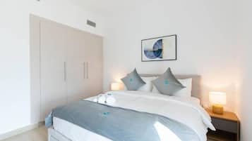 Apartment, Balcony, Park View | Iron/ironing board, free WiFi