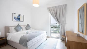 Leilighet, balkong, parkutsikt | Strykejern/-brett og wi-fi (inkludert)