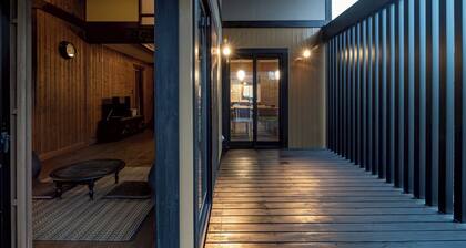 It can accommodate up to 8 people and is convenien / Suzuka City Mie