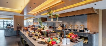 SSAW Hotel Guiyang Beijing Road Guiyi Subway Station