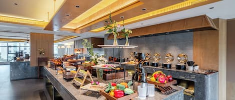 Desayuno buffet todos los días (con cargo)