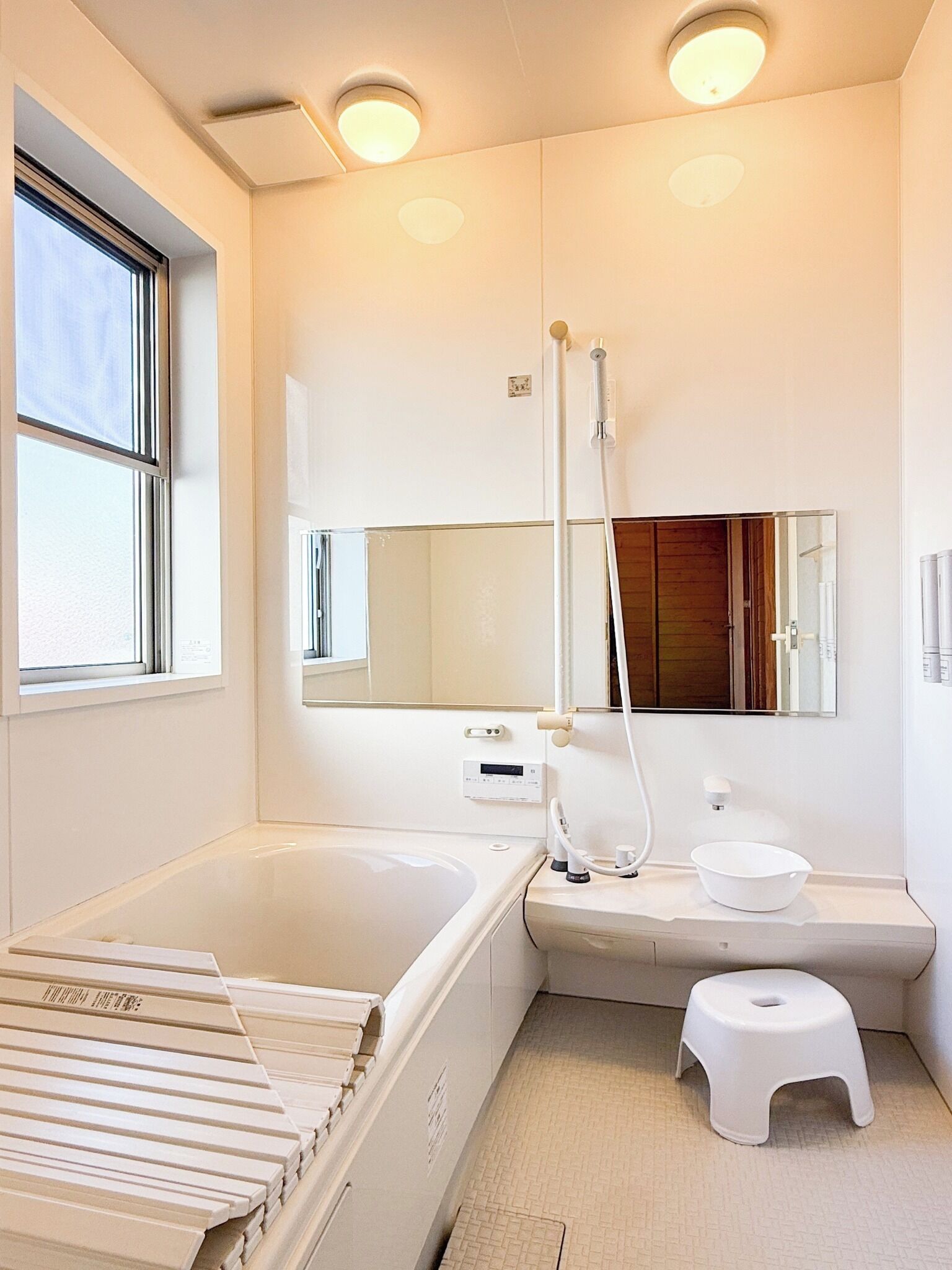 Hair dryer, towels
