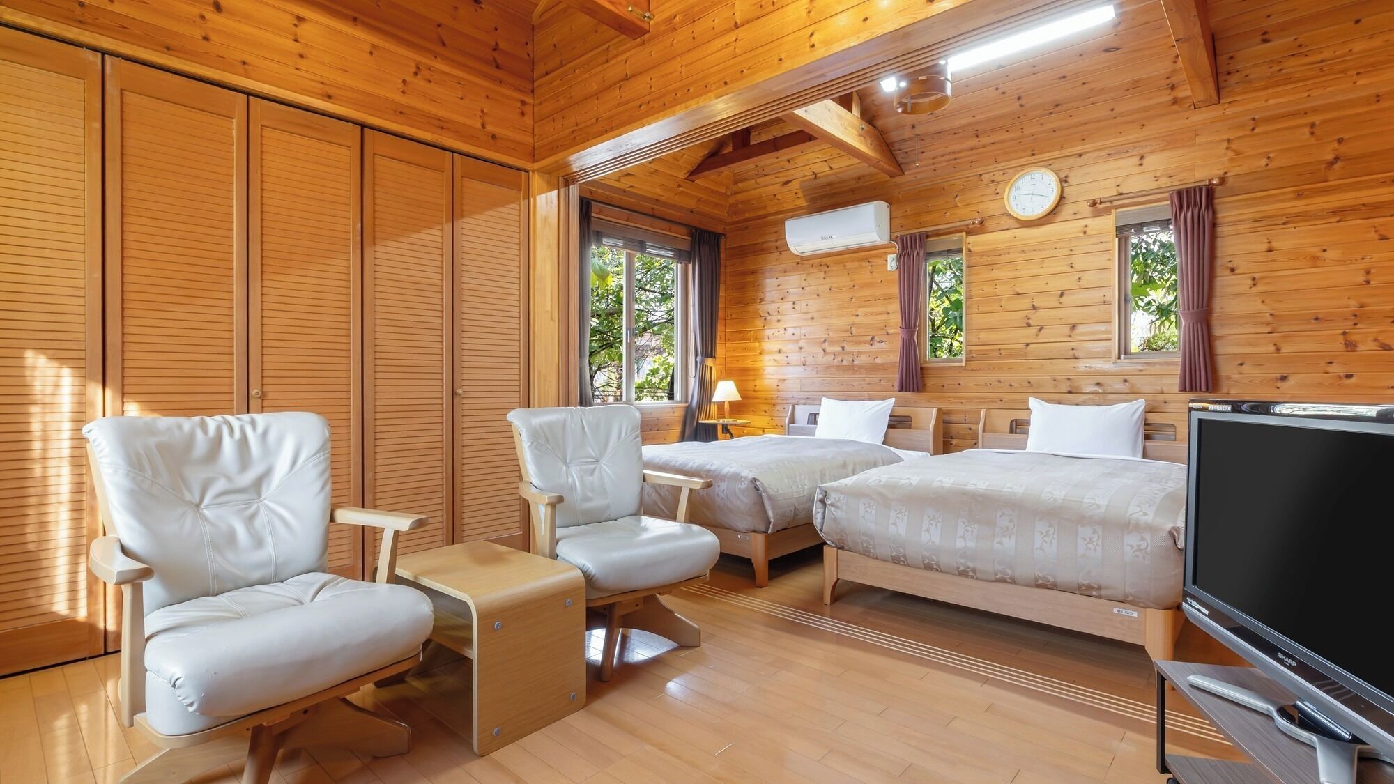 1 bedroom, desk, free WiFi, bed sheets