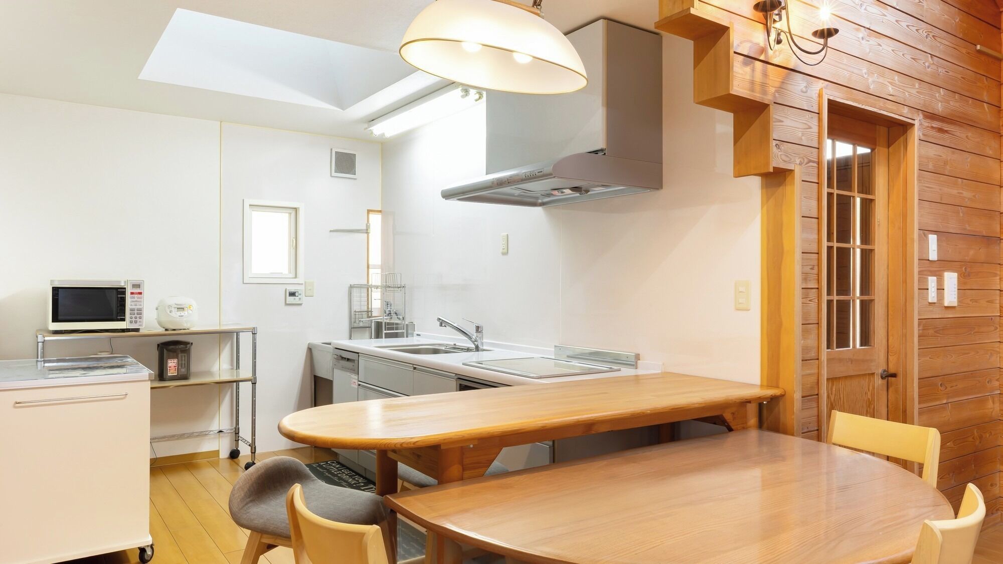 Geladeira, micro-ondas