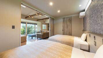 Desk, free WiFi, bed sheets