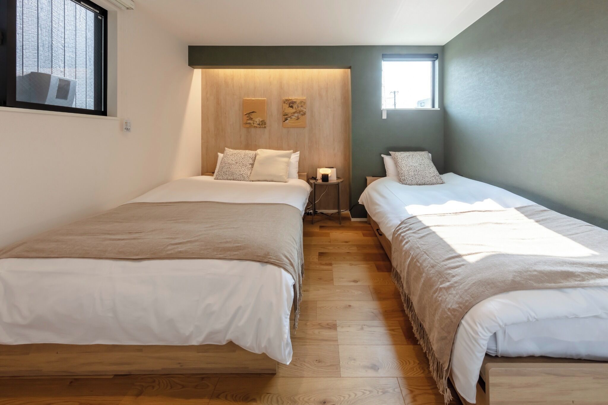 Desk, free WiFi, bed sheets