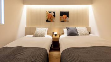 Desk, free WiFi, bed sheets