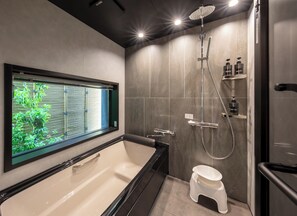 Hair dryer, towels - Newly built 3LDK house with rooftop for rent | 7minute walk from the station equipped with project / Katsushika Ward Tokyo (Katsushika Ward)
