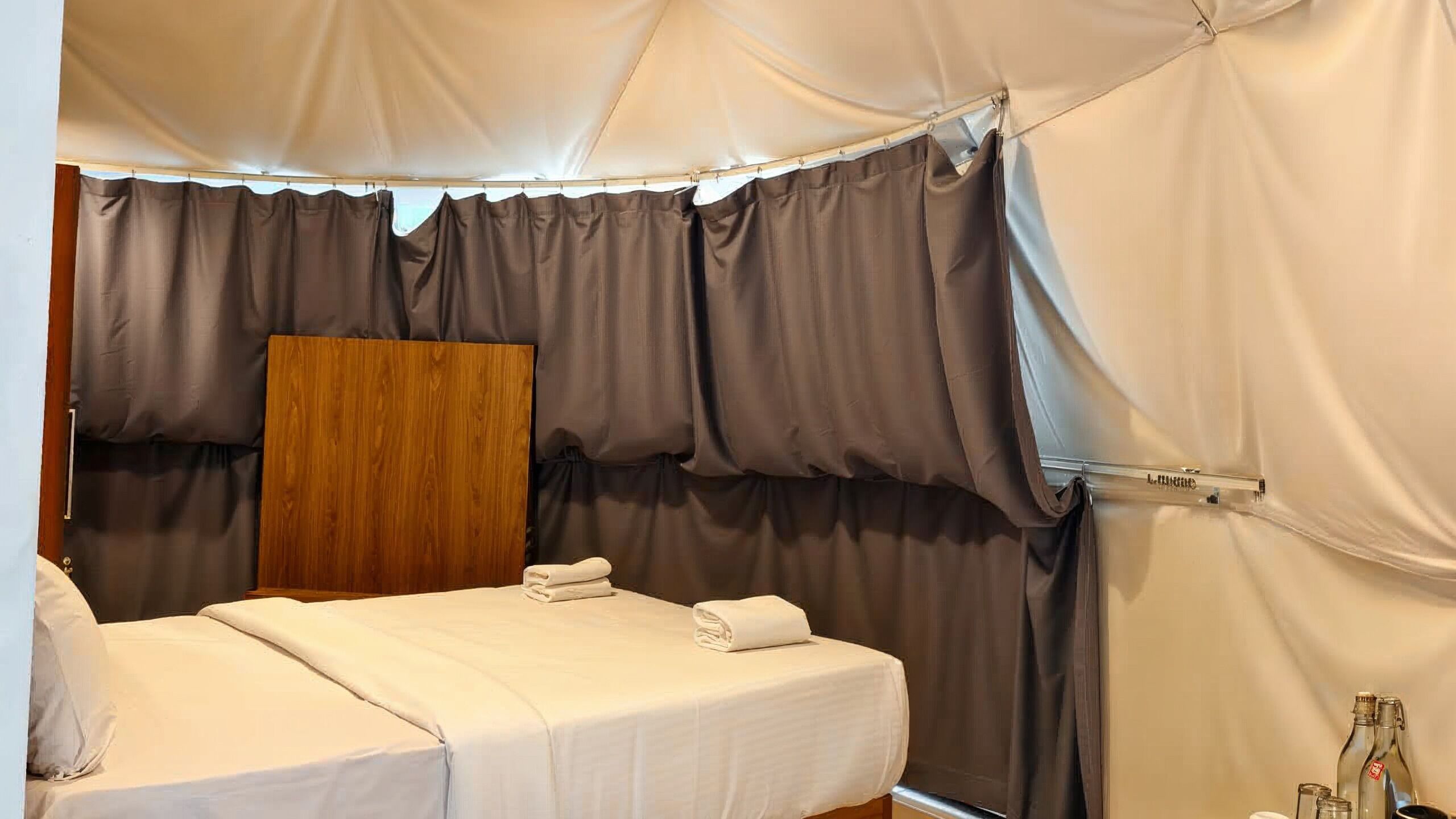 Double Room, Pool View | Free WiFi, bed sheets