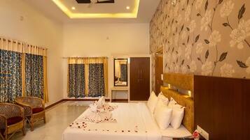 Premium Double Room | Free WiFi, bed sheets