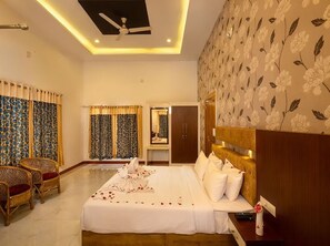 Premium Double Room | Free WiFi, bed sheets - Nirvana Holistic Living Resort (Mannarkkad)