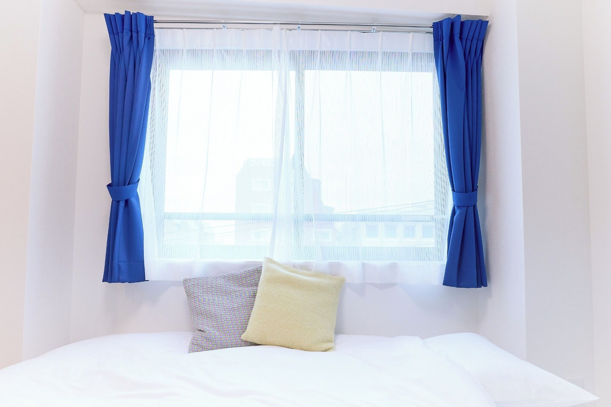 Wi-Fi de cortesia, roupa de cama