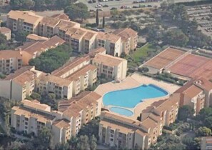 Exterior - Beautiful 2-room apartment, air conditioning, swimming pool, private parking... (Fréjus)