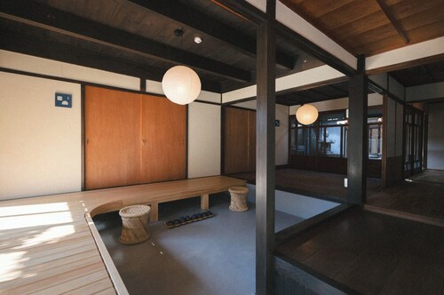 Nonsmoking Denim shop where you can stay Koji / Kurashiki City Okayama